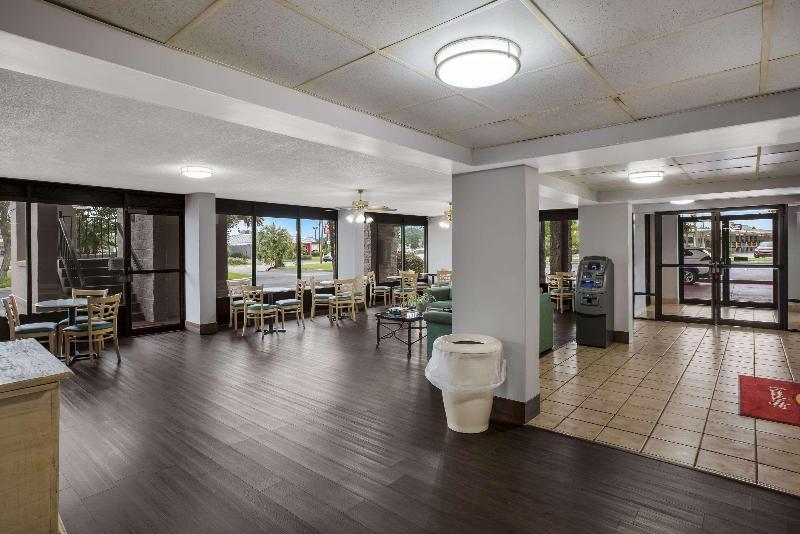 ホテル Super 8 By Wyndham Savannah