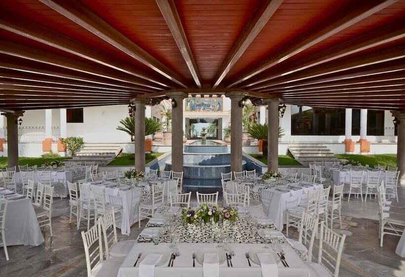 ホテル Mision Colima