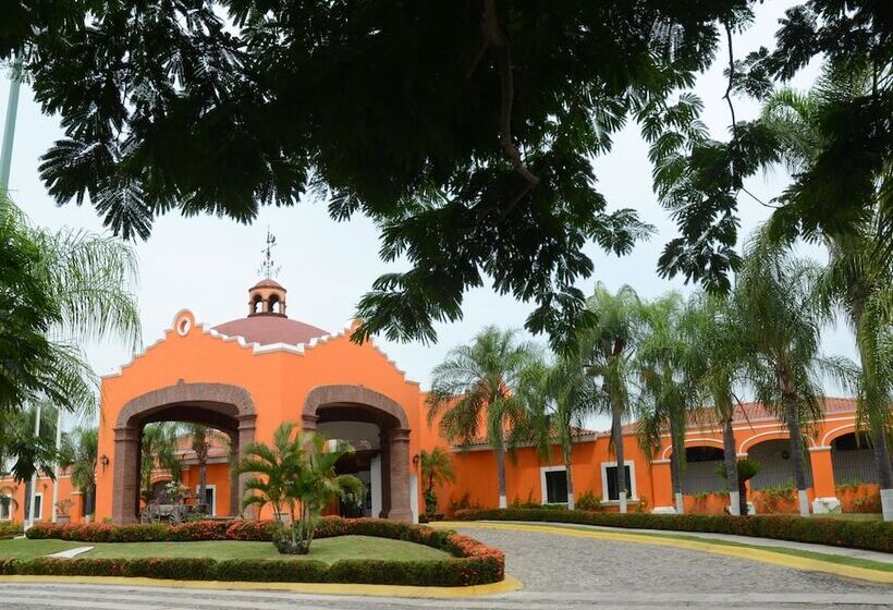 ホテル Mision Colima