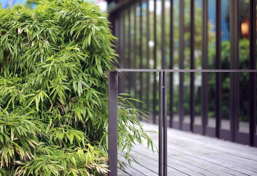 Отель Monterey Hanzomon