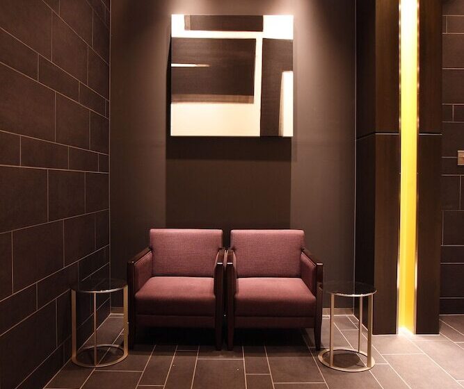 Отель Monterey Hanzomon