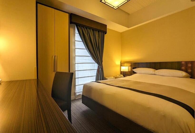 Отель Monterey Hanzomon