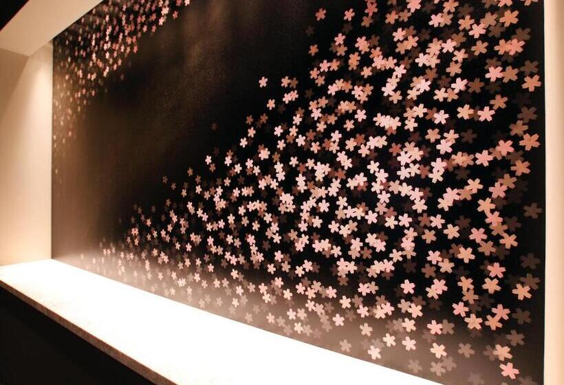 Отель Monterey Hanzomon