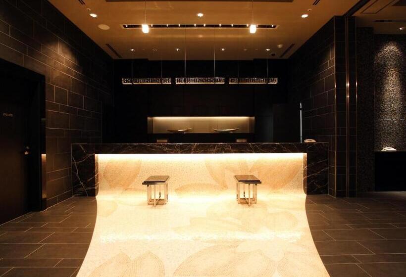 Отель Monterey Hanzomon