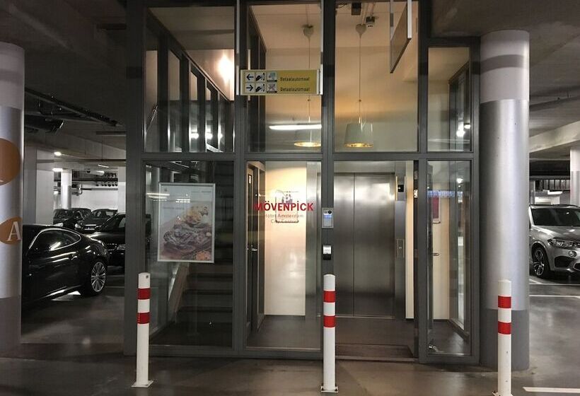 Mövenpick Hotel Amsterdam City Centre