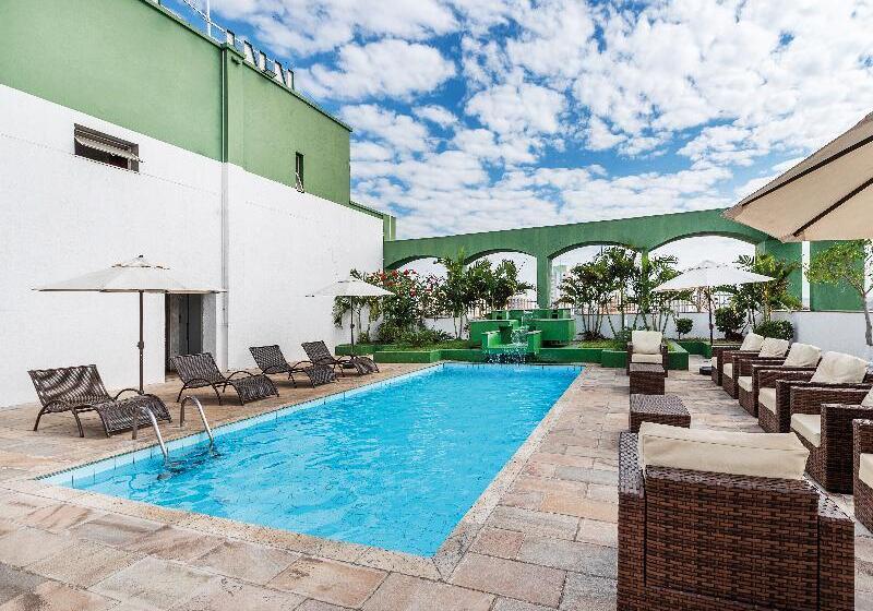 ホテル Nacional Inn Limeira