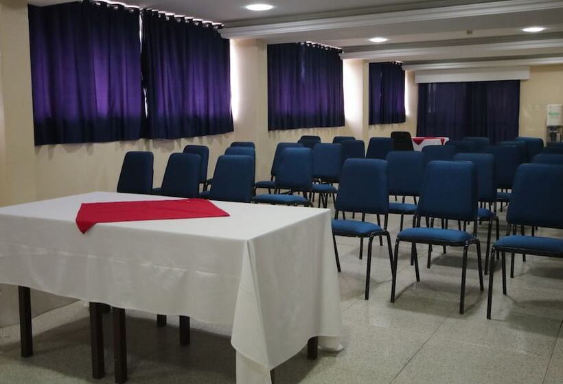 ホテル Nacional Inn Recife Aeroporto