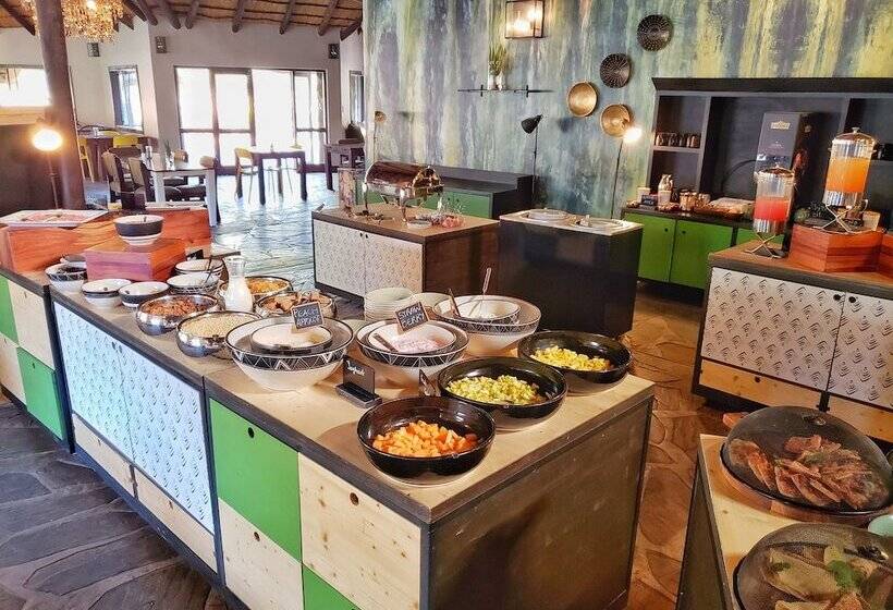 בית מלון כפרי Namib Desert Lodge