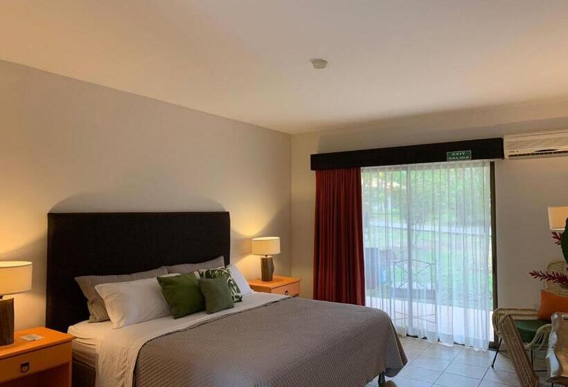 בית מלון כפרי Natural Lodge Cano Negro