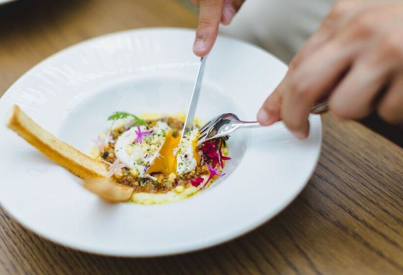 Oriental Hotel Okinawa Resort & Spa