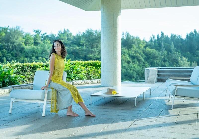 Oriental Hotel Okinawa Resort & Spa