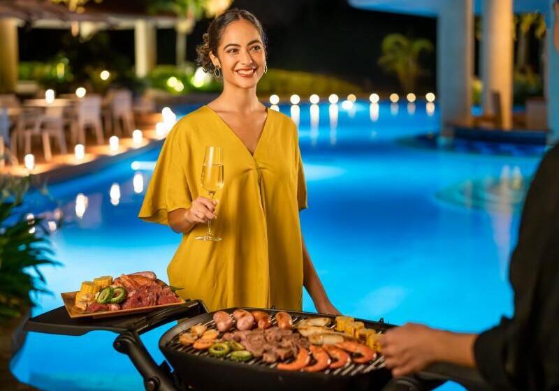 Oriental Hotel Okinawa Resort & Spa