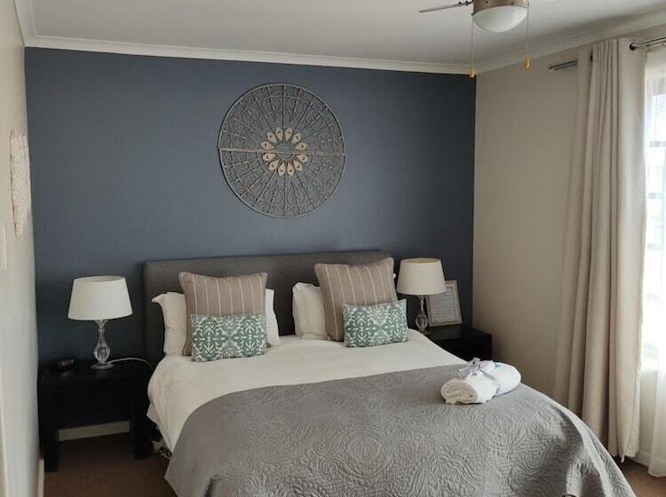 בית מלון כפרי Palm Beach Guesthouse