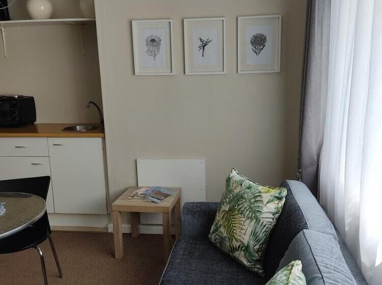 בית מלון כפרי Palm Beach Guesthouse