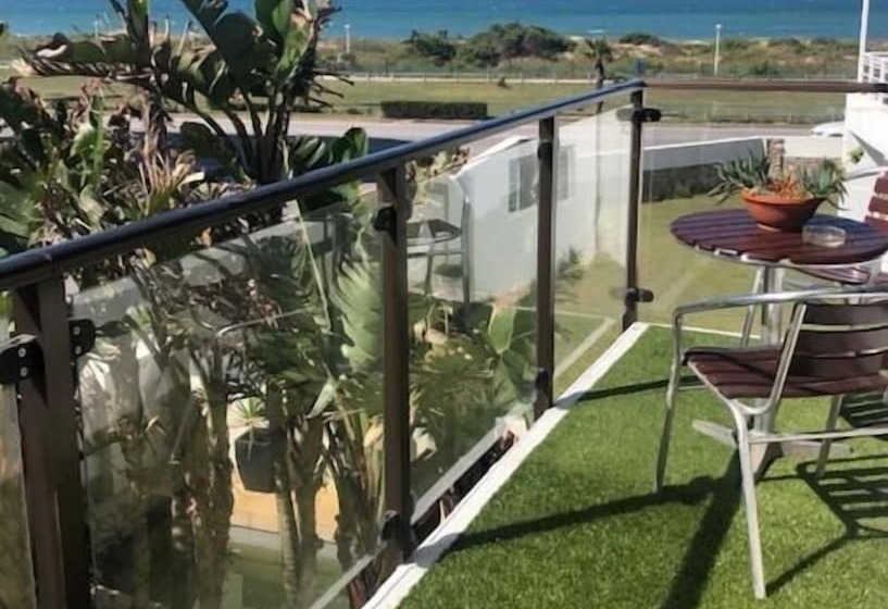 בית מלון כפרי Palm Beach Guesthouse