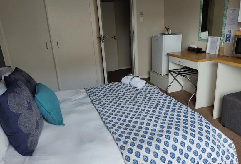 בית מלון כפרי Palm Beach Guesthouse