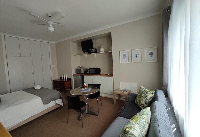 בית מלון כפרי Palm Beach Guesthouse