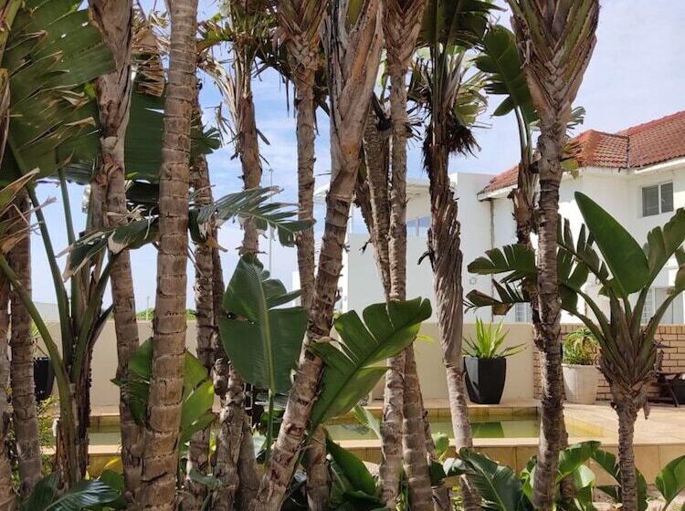 בית מלון כפרי Palm Beach Guesthouse