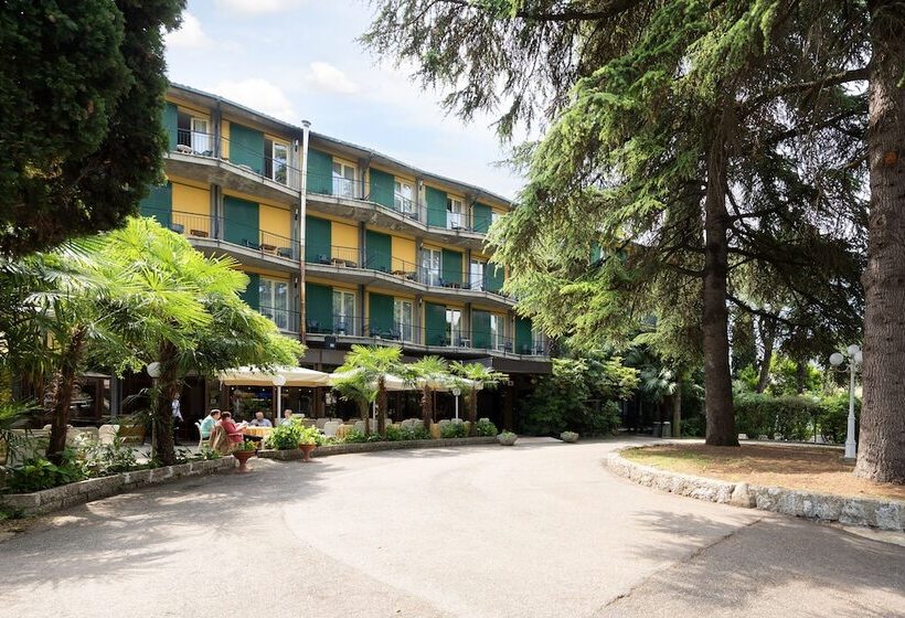 Отель Palme & Suite