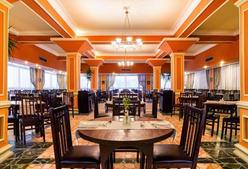 Отель Eagles Paradise Abu Soma Resort