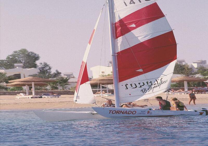 Отель Eagles Paradise Abu Soma Resort