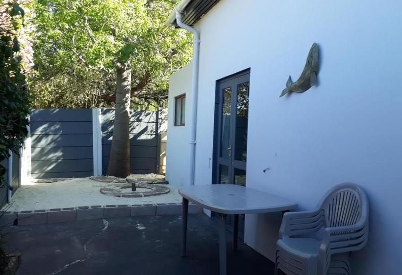 فندق Penny Lane Lodge