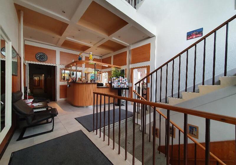 هتل Pension Jana   Domov Mládeže