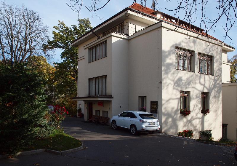 هتل Pension Jana   Domov Mládeže