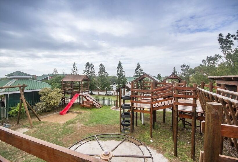 호텔 Pine Lodge Resort