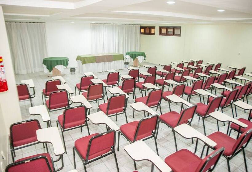 فندق Pizzato Praia