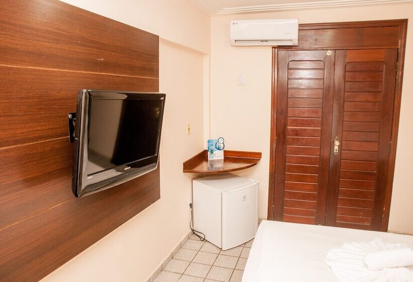 فندق Pizzato Praia