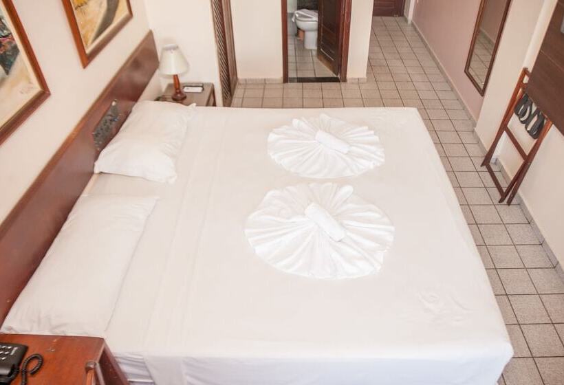 فندق Pizzato Praia