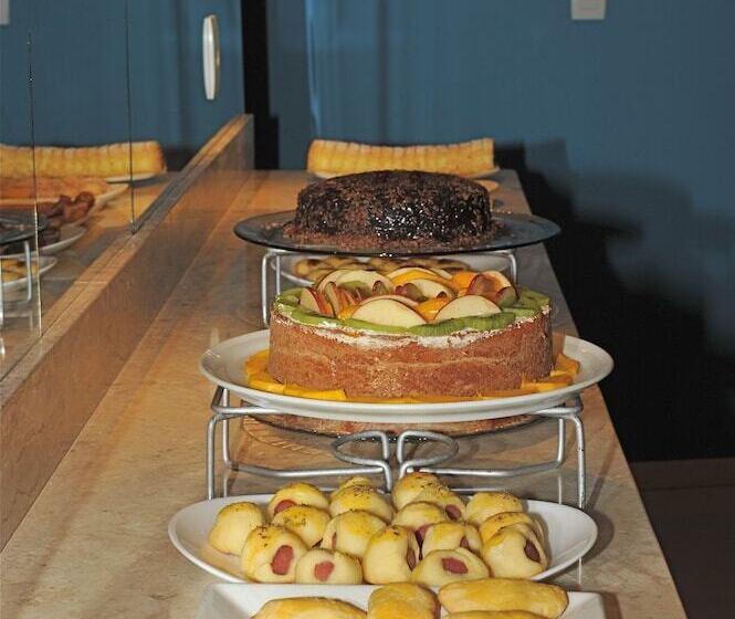 ホテル Pousada Mareia