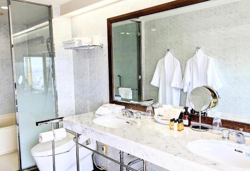 Premier Hotel Nakajima Park Sapporo