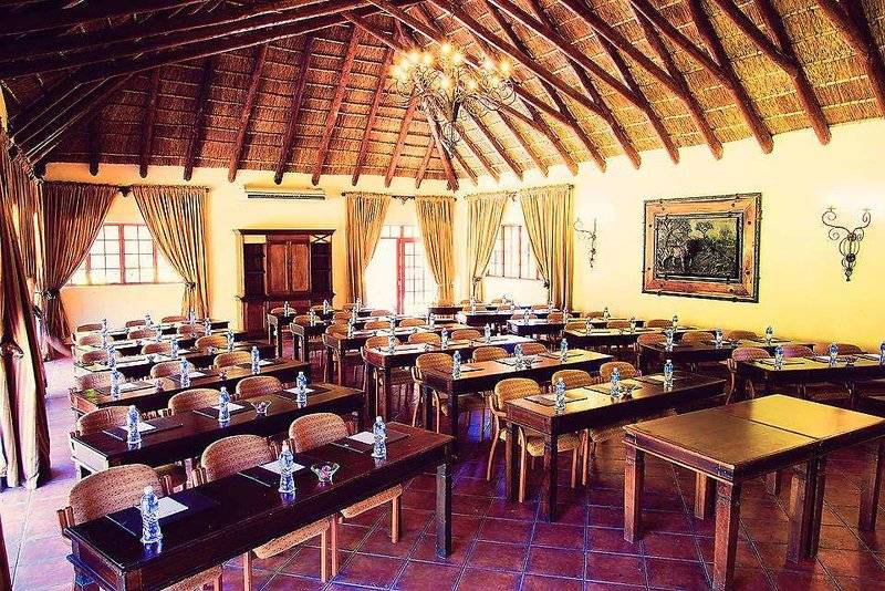 فندق Premier Resort Mpongo Private Game Reserve