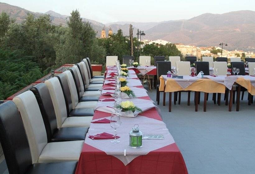 Отель Puerta Nazari