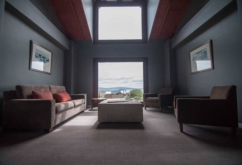 ホテル Rochester Calafate