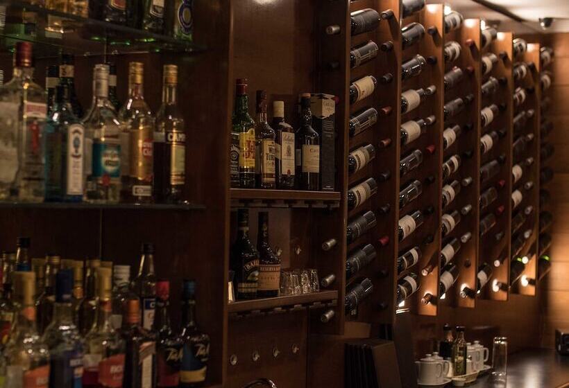 ホテル Rochester Calafate