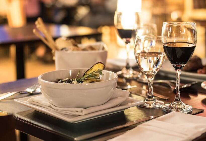 ホテル Rochester Calafate