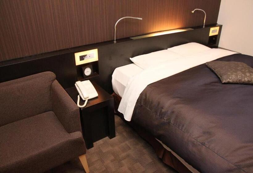 Shin Osaka Washington Hotel Plaza