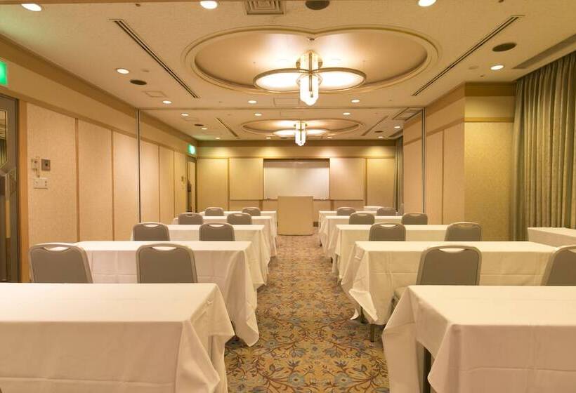 Shin Osaka Washington Hotel Plaza