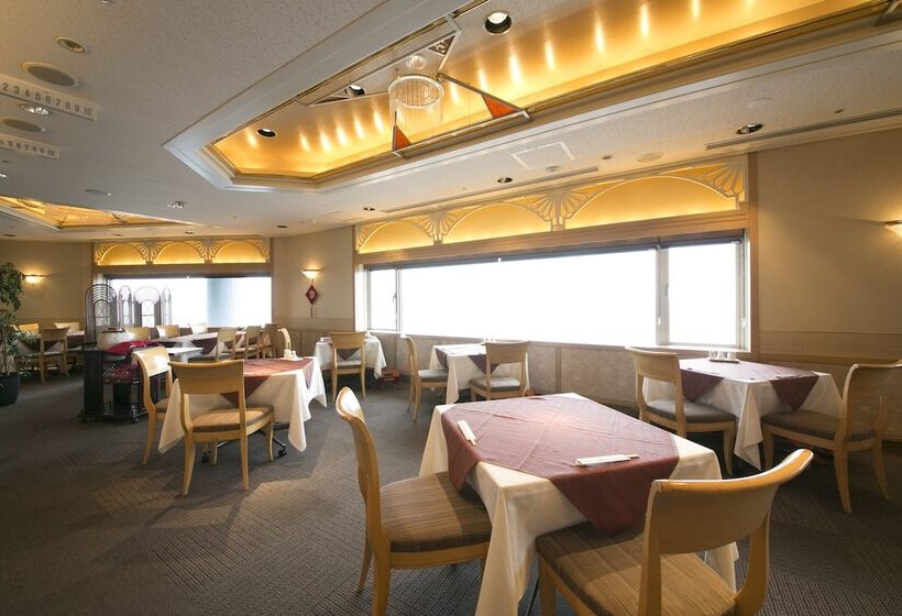 Shin Osaka Washington Hotel Plaza