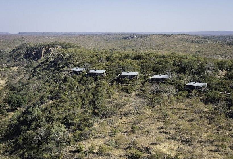 فندق The Outpost & Pel S Post