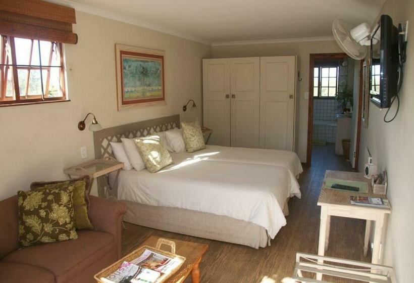 Two Oaks B&b