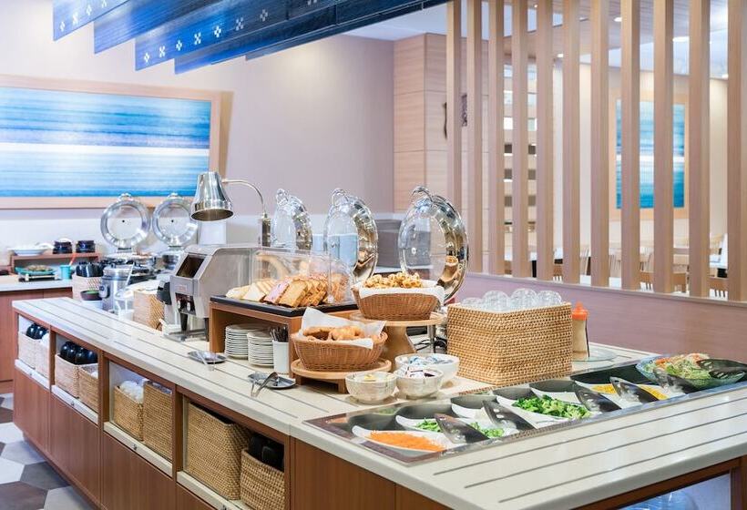 Vessel Hotel Ishigakijima