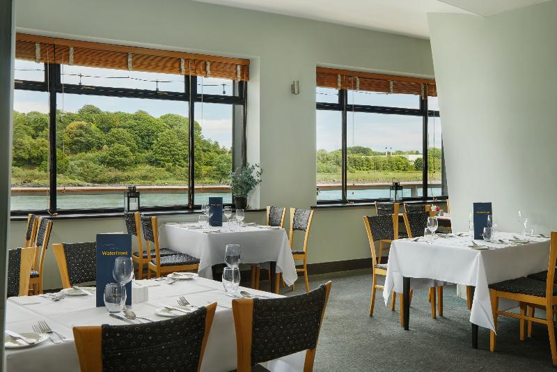 هتل Waterford Marina