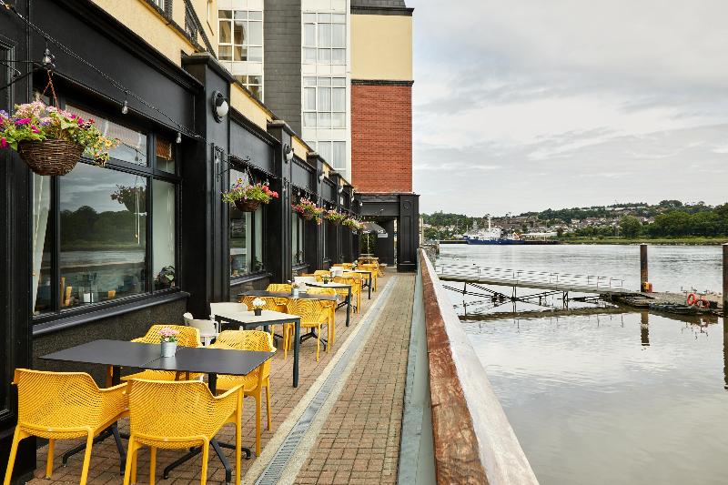 هتل Waterford Marina