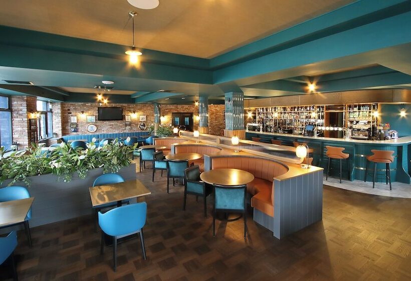 هتل Waterford Marina