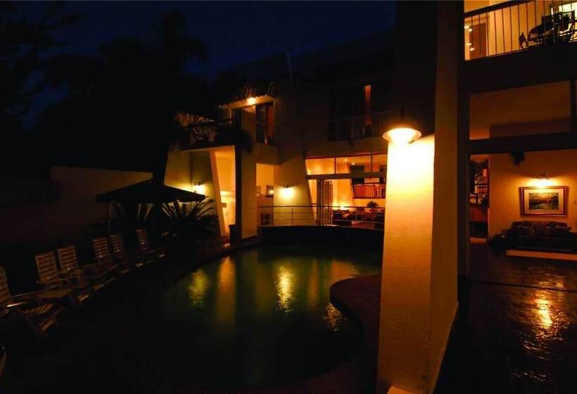 בית מלון כפרי Whistletree Manor Boutique