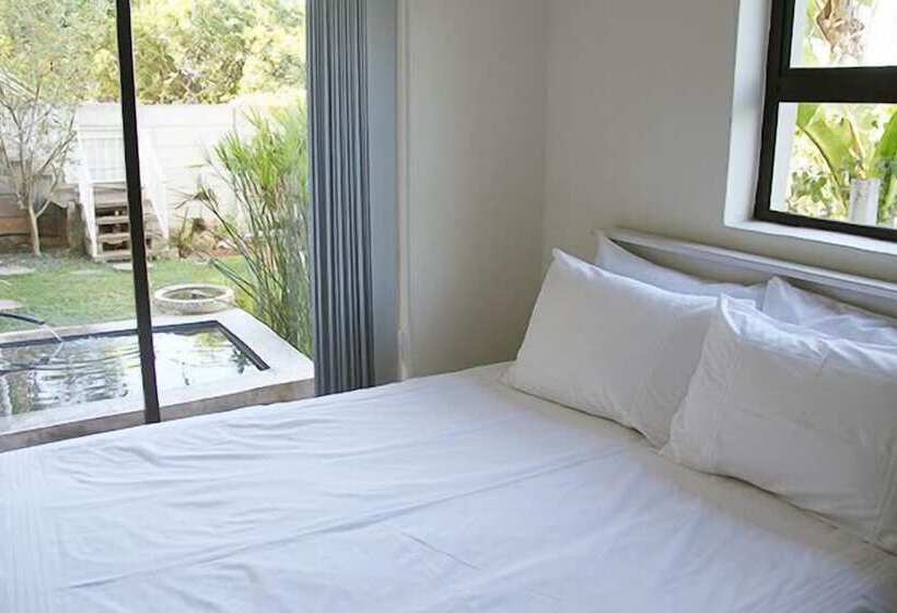 فندق Winelands Lodge